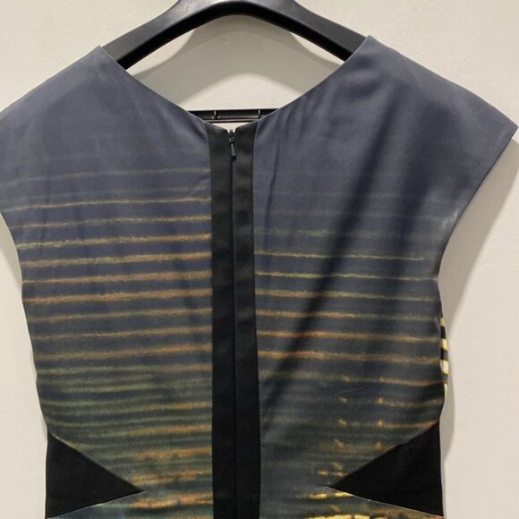 Karen Millen Modern Stripe Dress In Blue size 6 - Picture 10 of 16